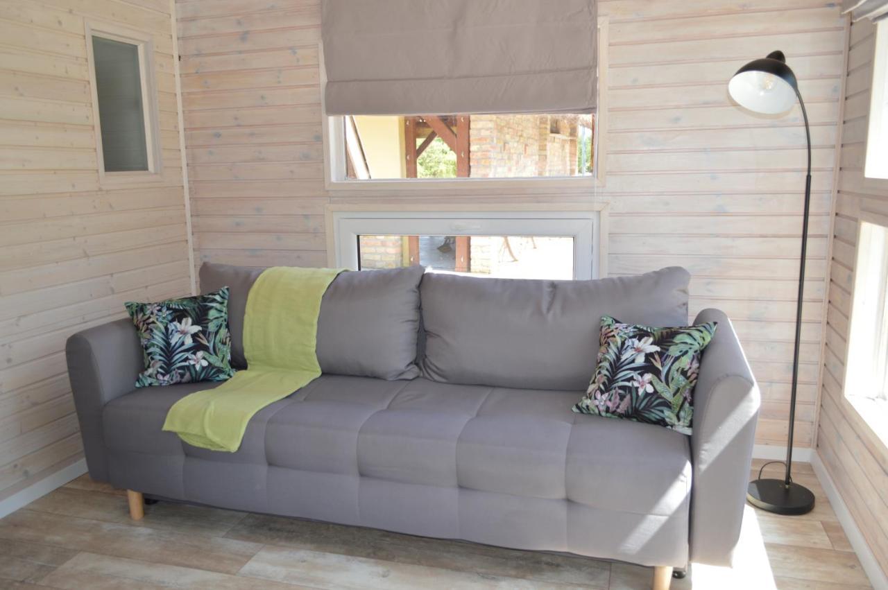Intertranscoop Lake House Vamosszabadi Ngoại thất bức ảnh