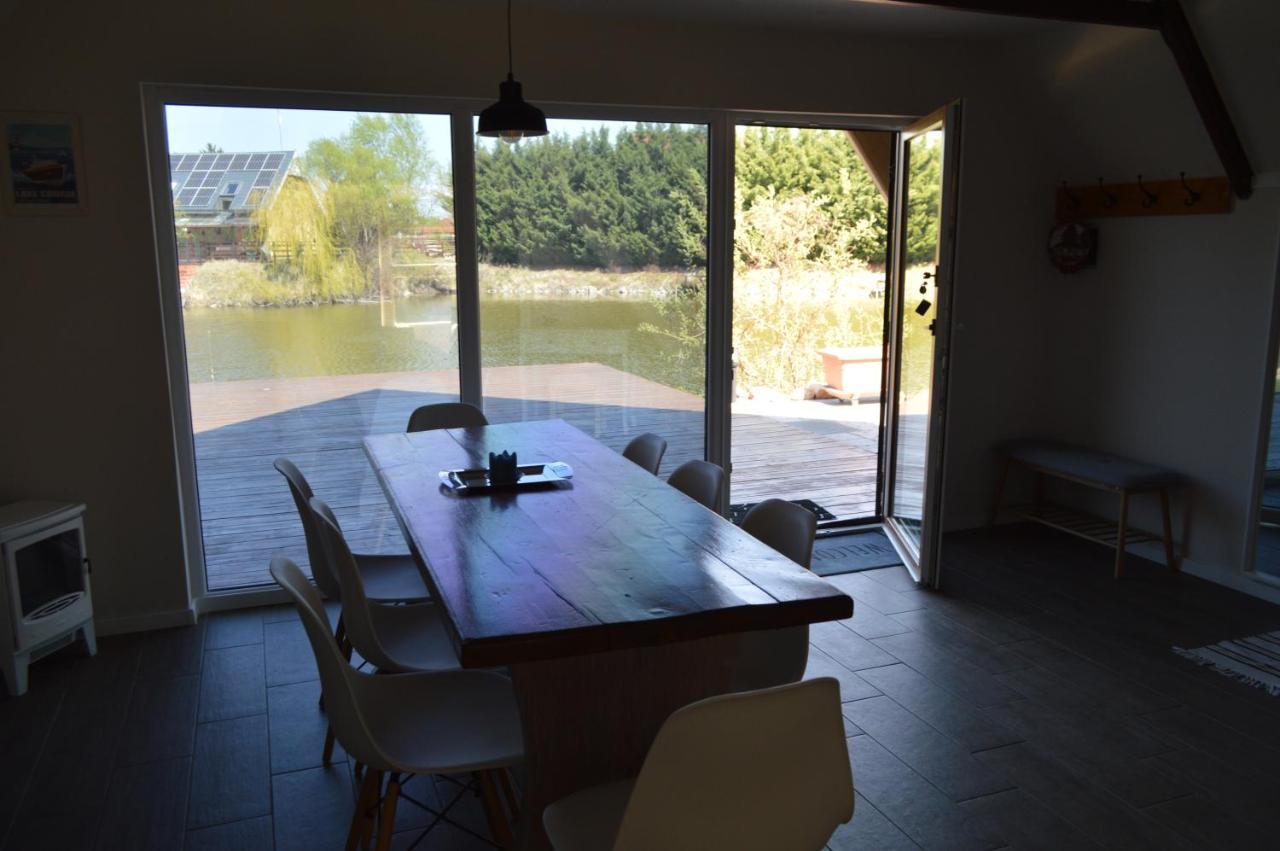 Intertranscoop Lake House Vamosszabadi Ngoại thất bức ảnh